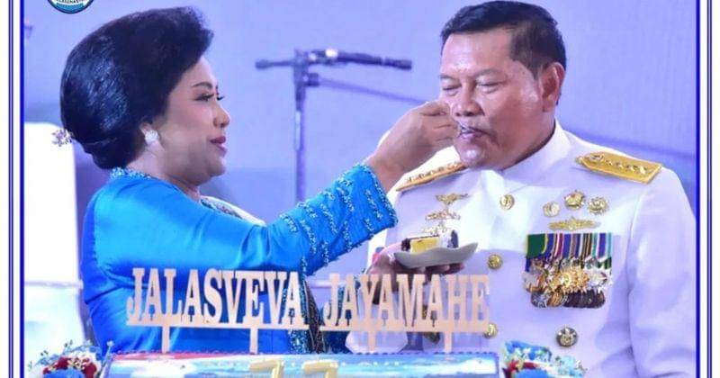 Instagram.com/jalasenastripp